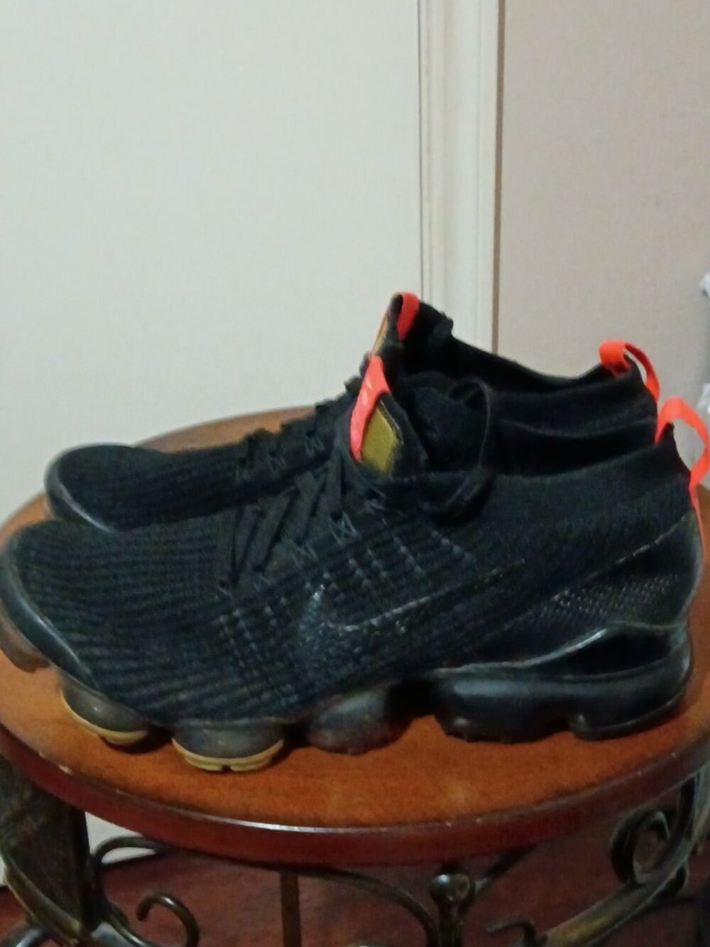 Nike Air VaporMax Flyknit 3 Black/Snakeskin/Crimson Size 9 (AJ6900-023) - Picture 9 of 14